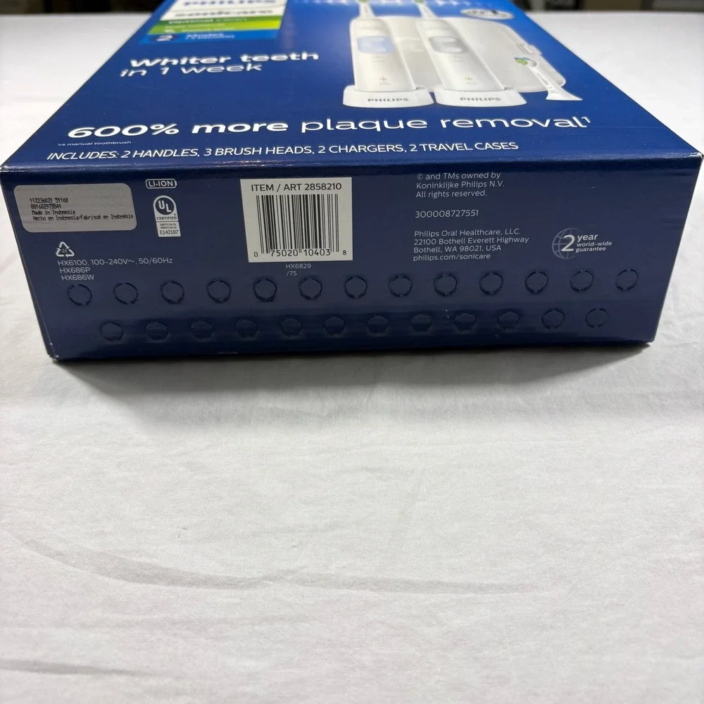 Philips Sonicare Optimal Clean Rechargeable Sonic Toothbrush and‎ Case- One Set